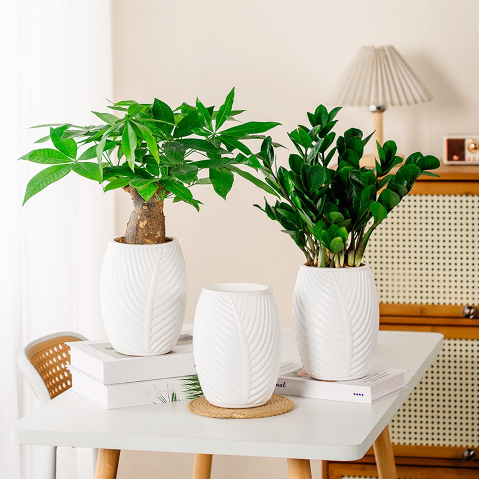 Outoloxit Self-Watering Flower Pot for Lazy Gardeners - Automatic Plant Watering System, Leaf Shaped Plastic Planter for Desktop, Balcony, Succulents and Herbs